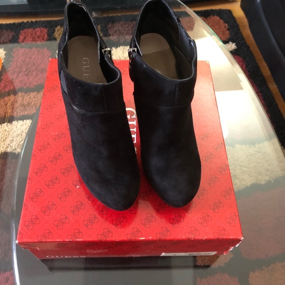 Guess suede booties - Picture 4 of 4